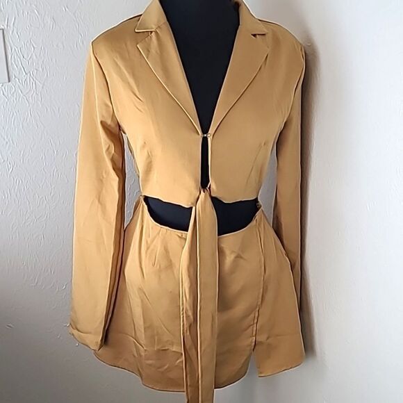 Hyfve-Camel Color Jacket Mini-Dress with Cut-out at Waist, Size Medium - Picture 1 of 13